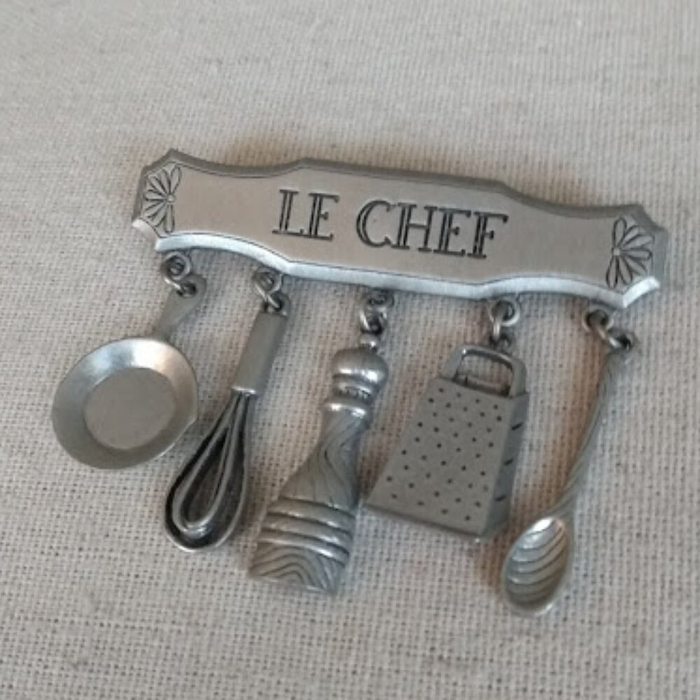JJ: Le Chef brooch/pin.